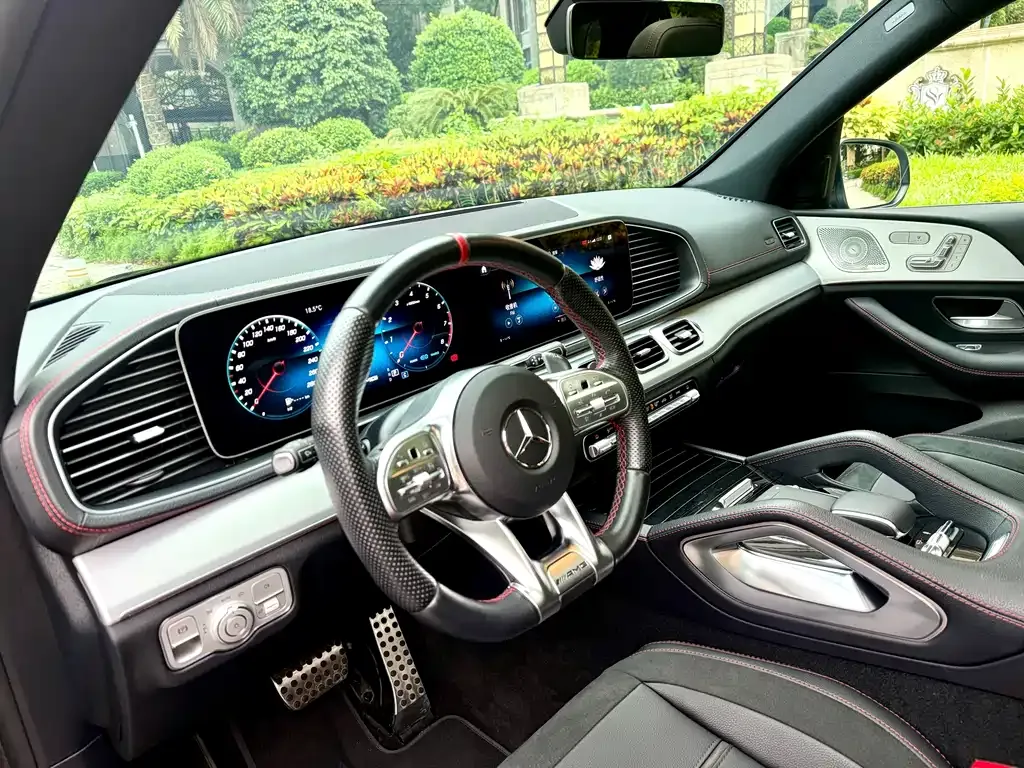Mercedes-Benz GLE AMG — фото 7