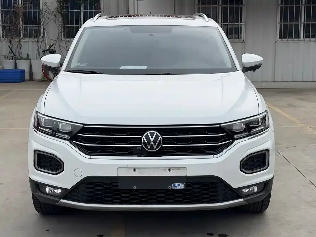 Volkswagen T-Roc — фото 2