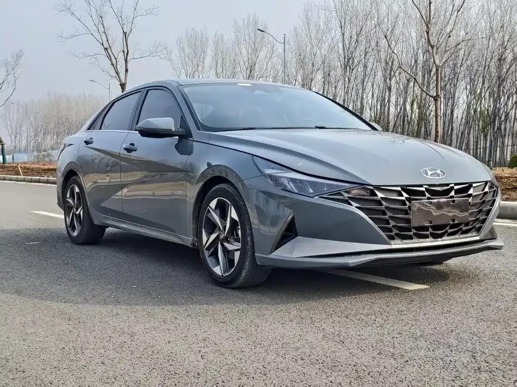 Hyundai Elantra — фото 6