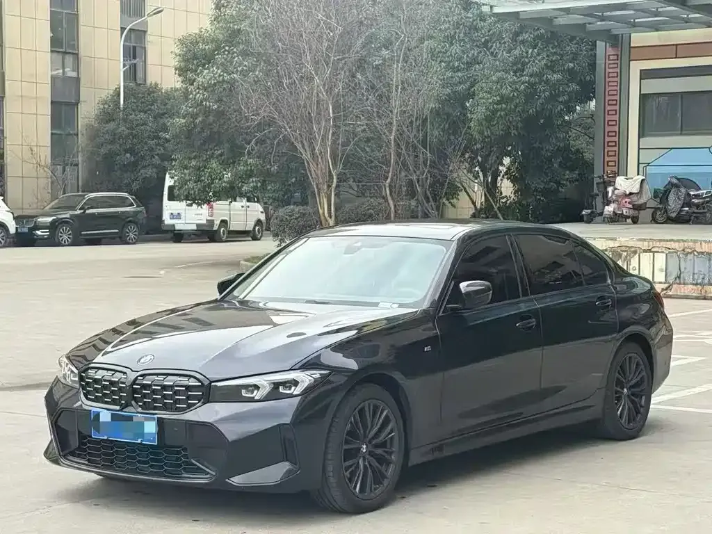 BMW 3 Series — фото 1