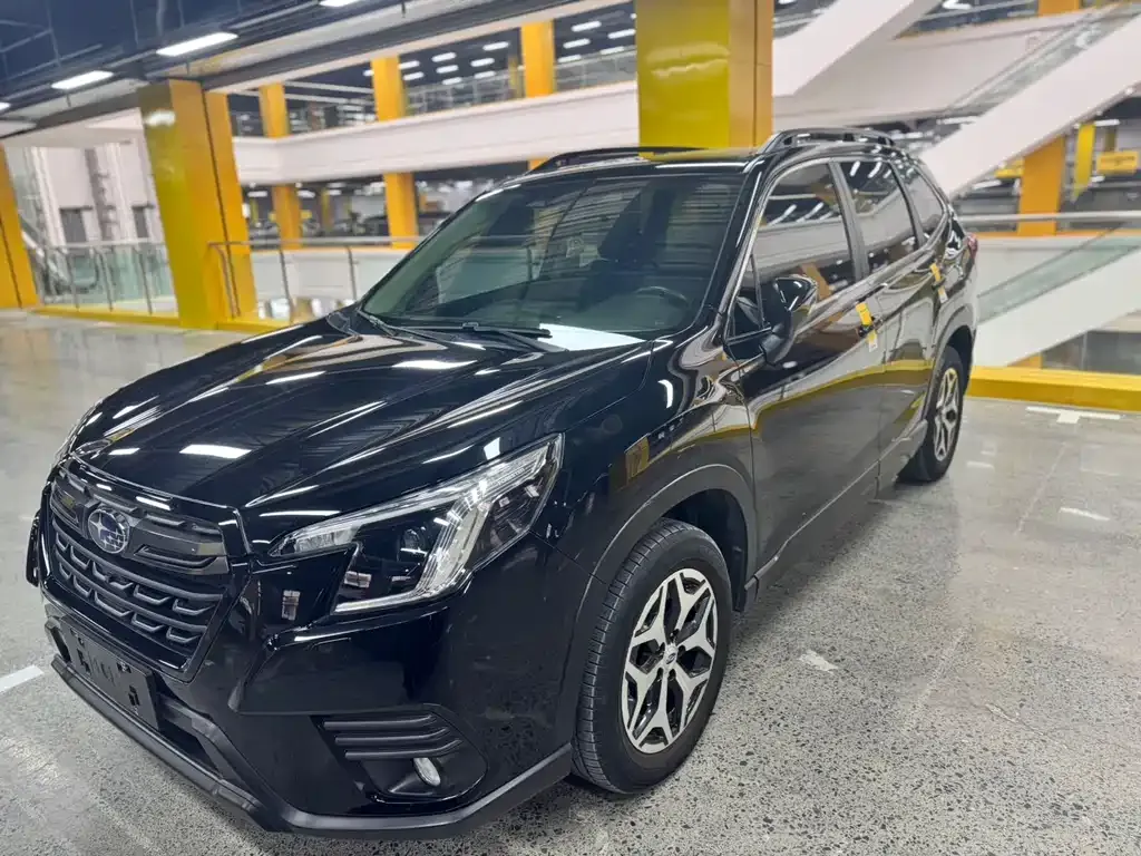 Subaru Forester — фото 1