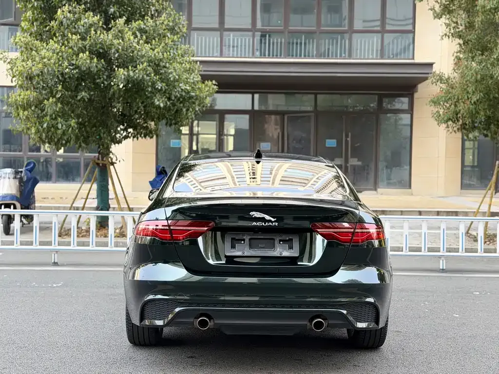 Jaguar XEL — фото 10