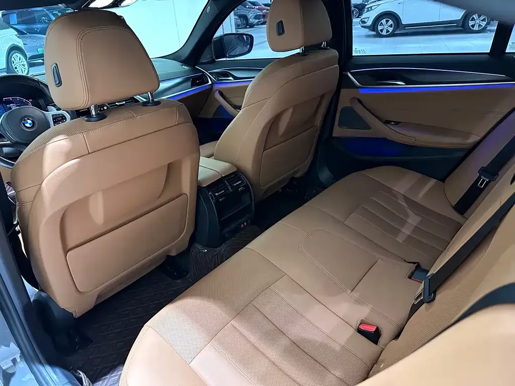 BMW 5 Series (Import) — фото 4