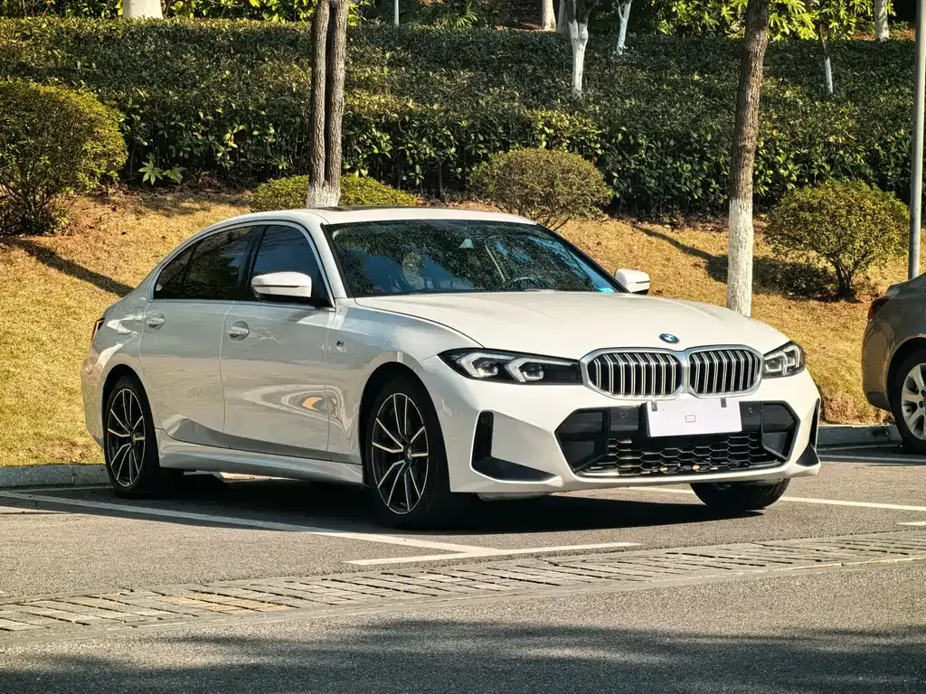 BMW 3 Series — фото 1