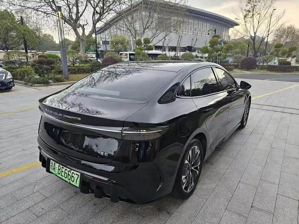 BYD Seal — фото 9