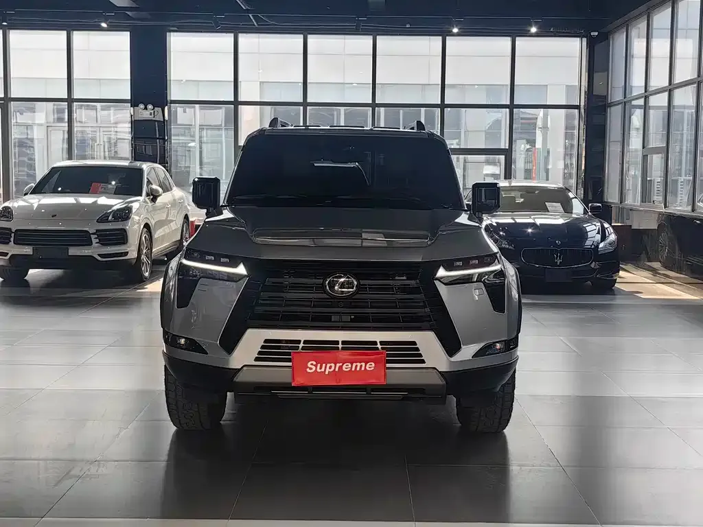 Lexus GX — фото 9