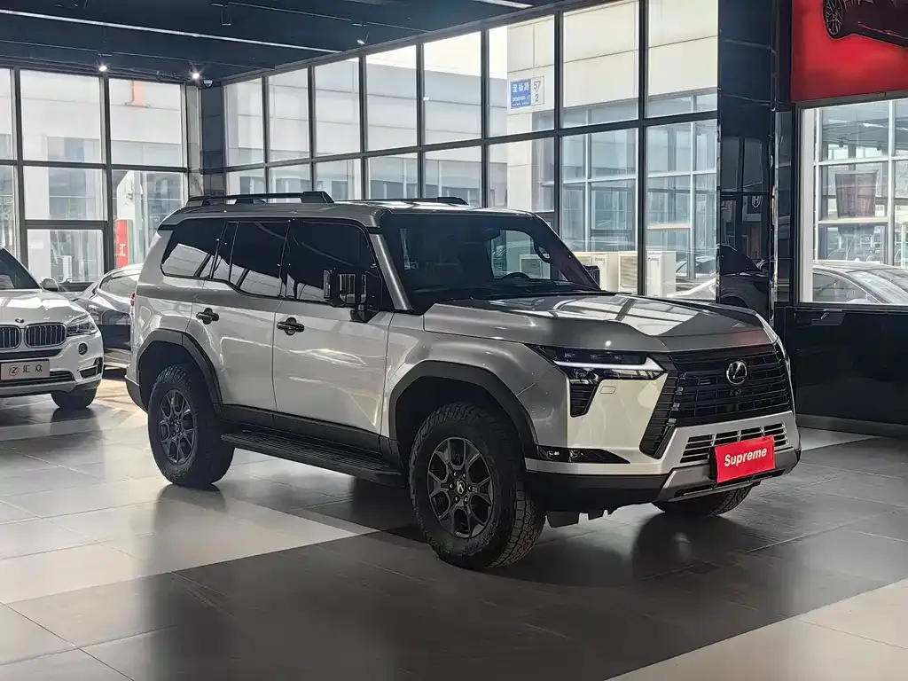 Lexus GX — фото 10
