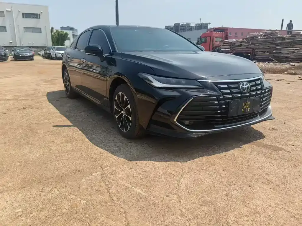 Toyota Avalon — фото 4