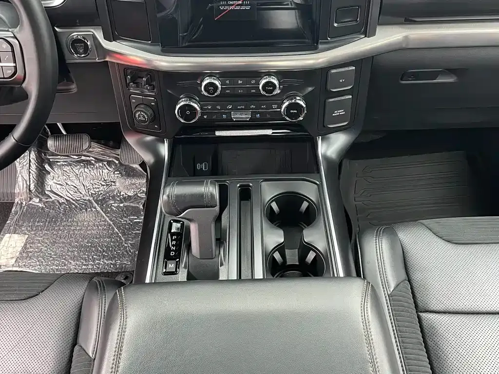 Ford F-150 Raptor — фото 9