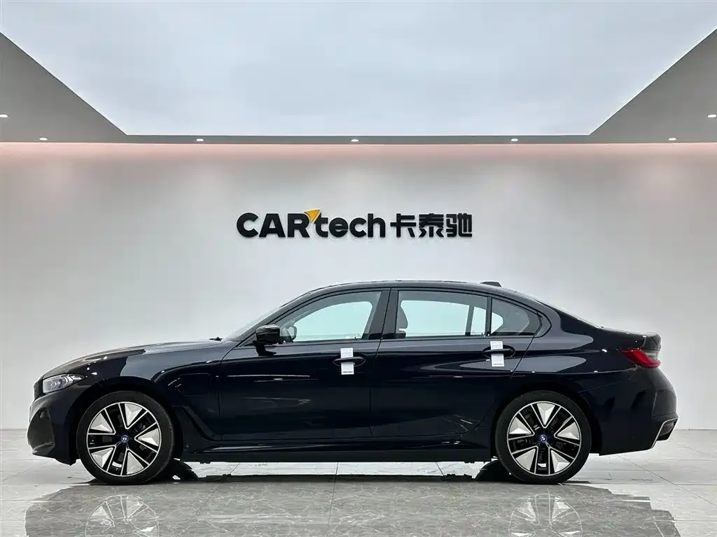 BMW i3 — фото 5