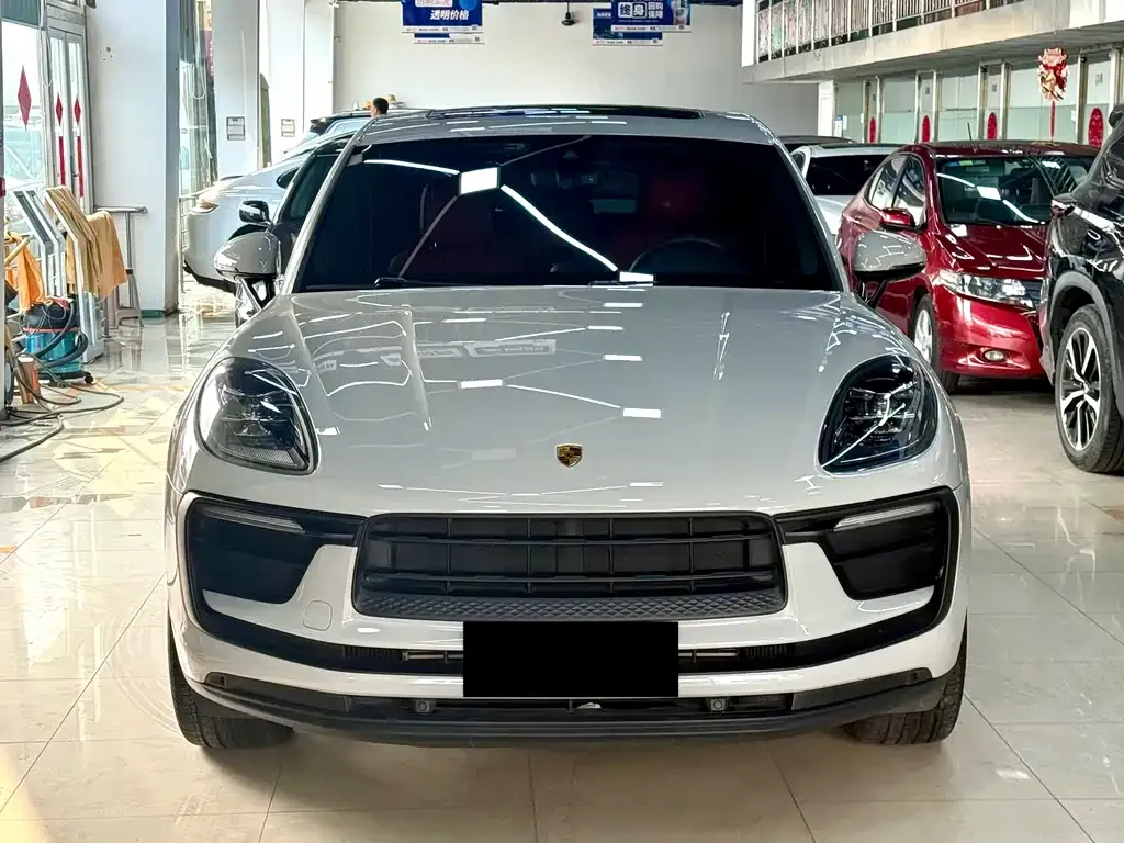 Porsche Macan — фото 8