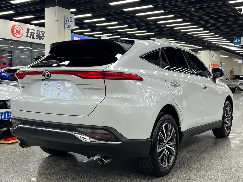 Toyota Harrier — фото 9