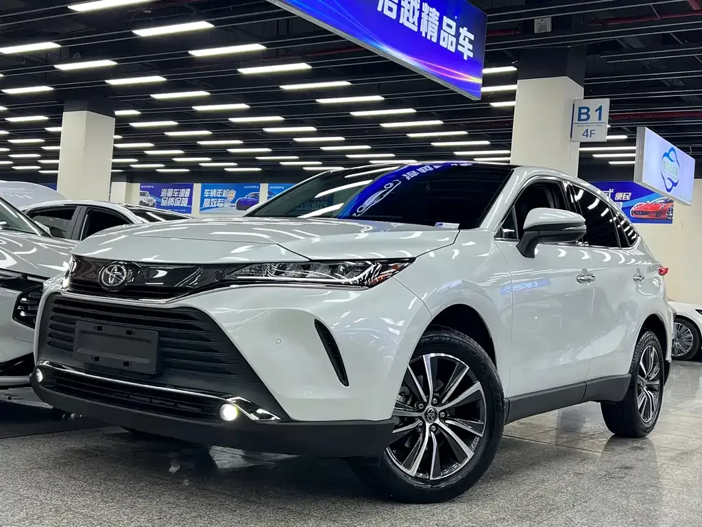 Toyota Harrier — фото 4