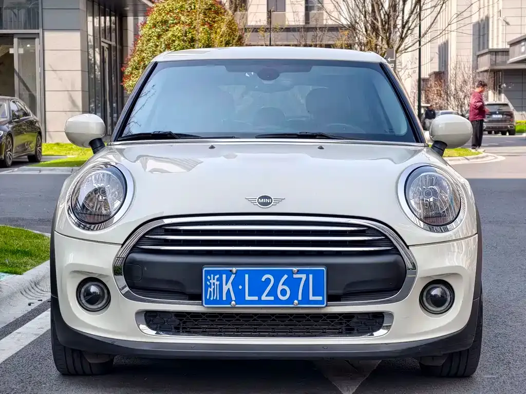 MINI Cooper (3-door) — фото 10