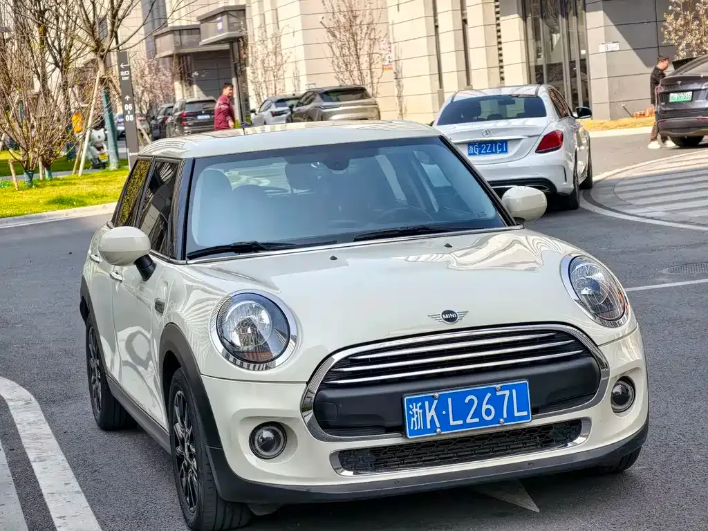 MINI Cooper (3-door) — фото 3