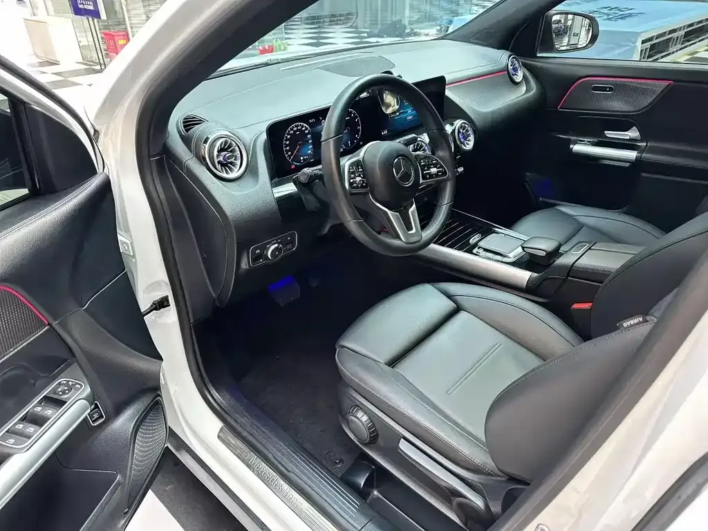 Mercedes-Benz GLA — фото 3