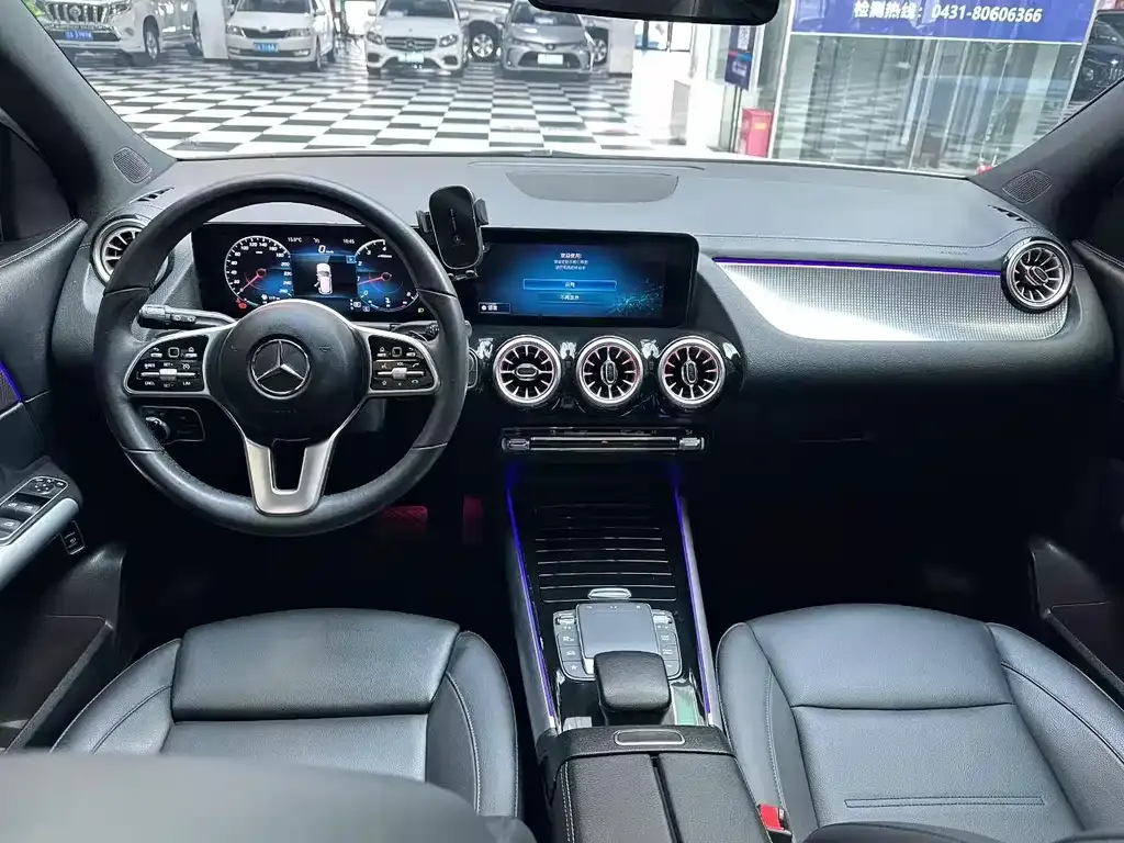 Mercedes-Benz GLA — фото 6