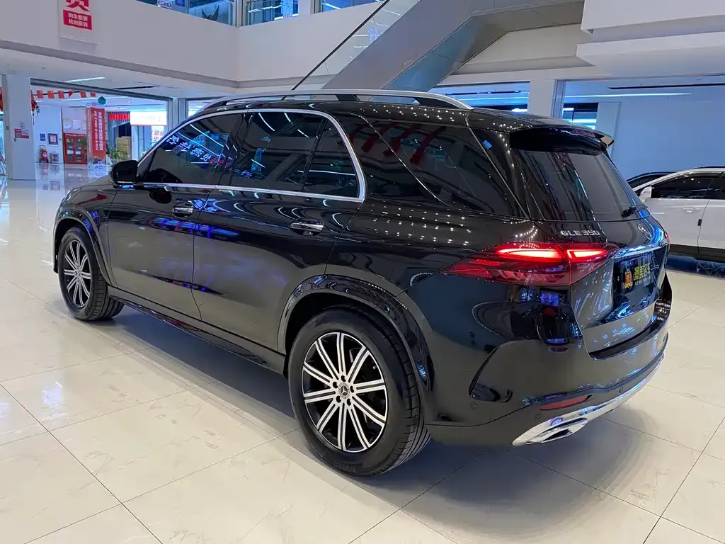 Mercedes-Benz GLE — фото 5