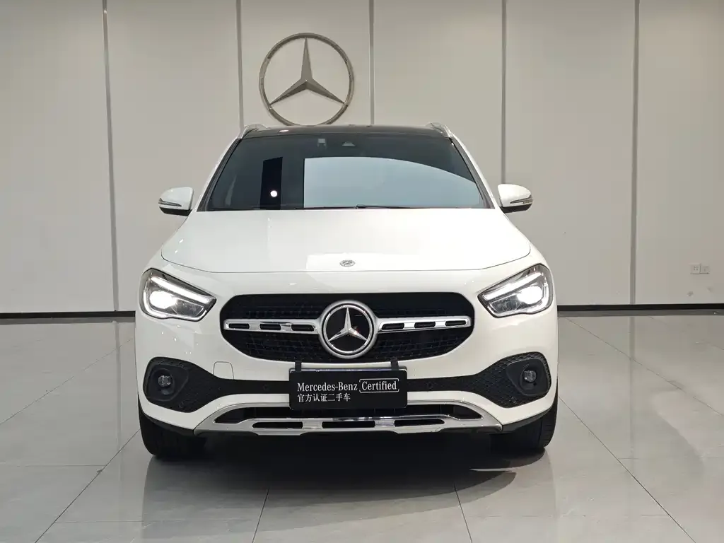 Mercedes-Benz GLA — фото 1