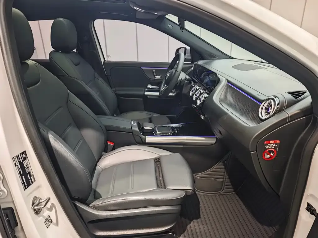 Mercedes-Benz GLA — фото 10