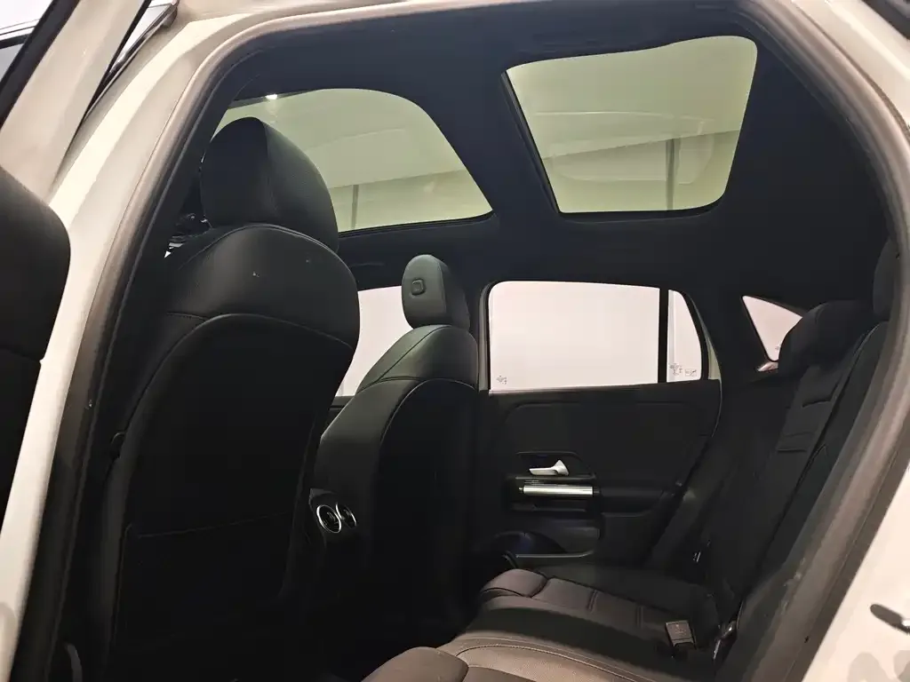 Mercedes-Benz GLA — фото 5