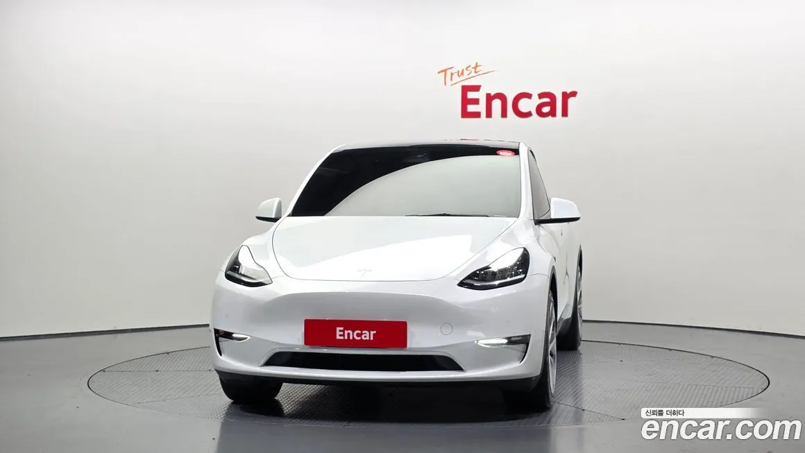 Tesla Model Y — фото 4