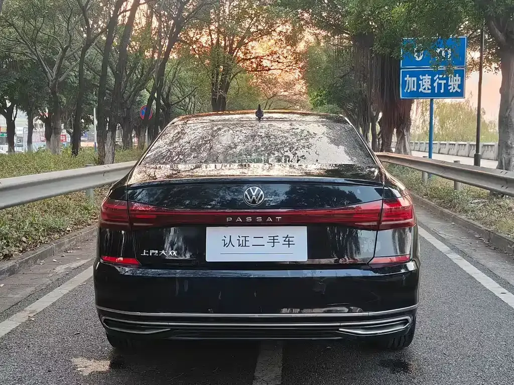 Volkswagen Passat — фото 9