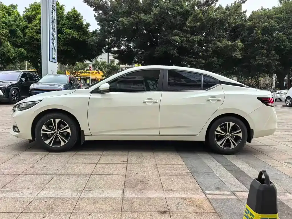 Nissan Sylphy — фото 4