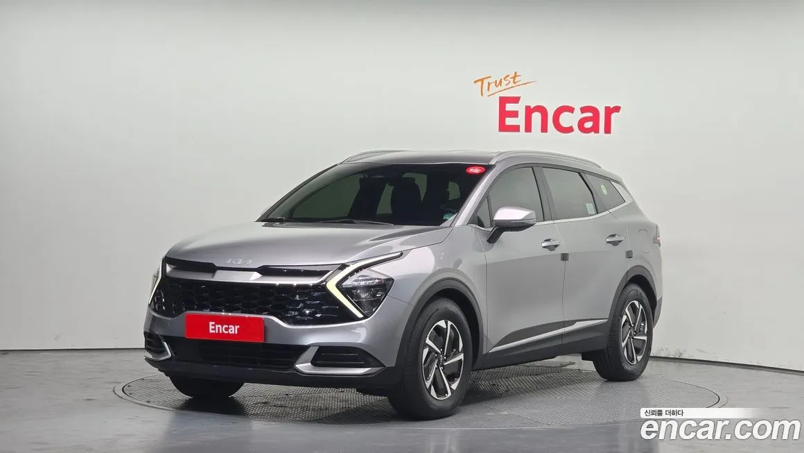 Kia Sportage — фото 1