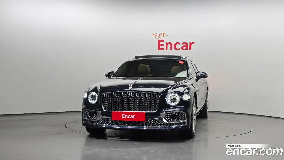 Bentley Flying Spur — фото 3
