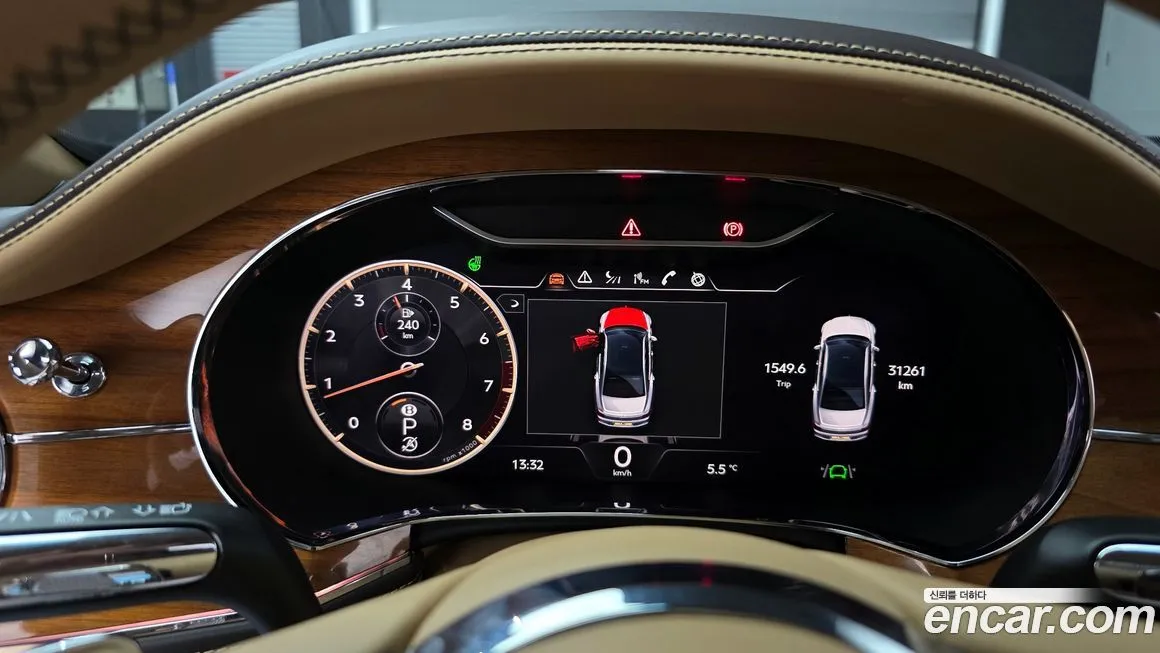 Bentley Flying Spur — фото 4