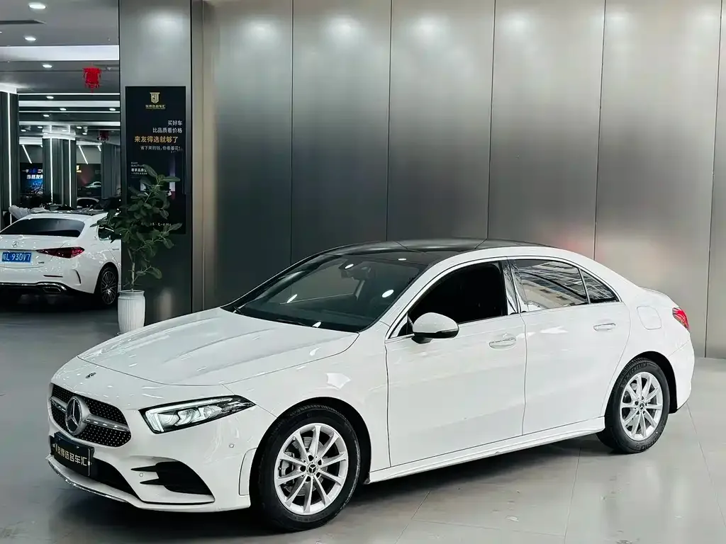 Mercedes-Benz A-Class — фото 1