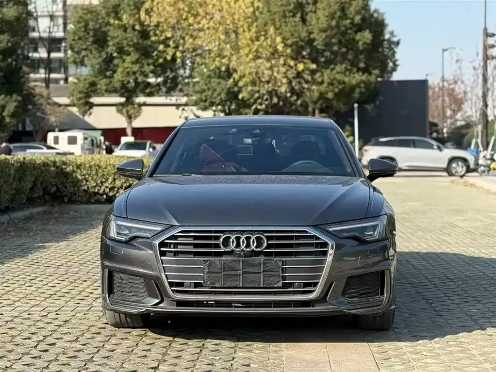 Audi A6L — фото 2