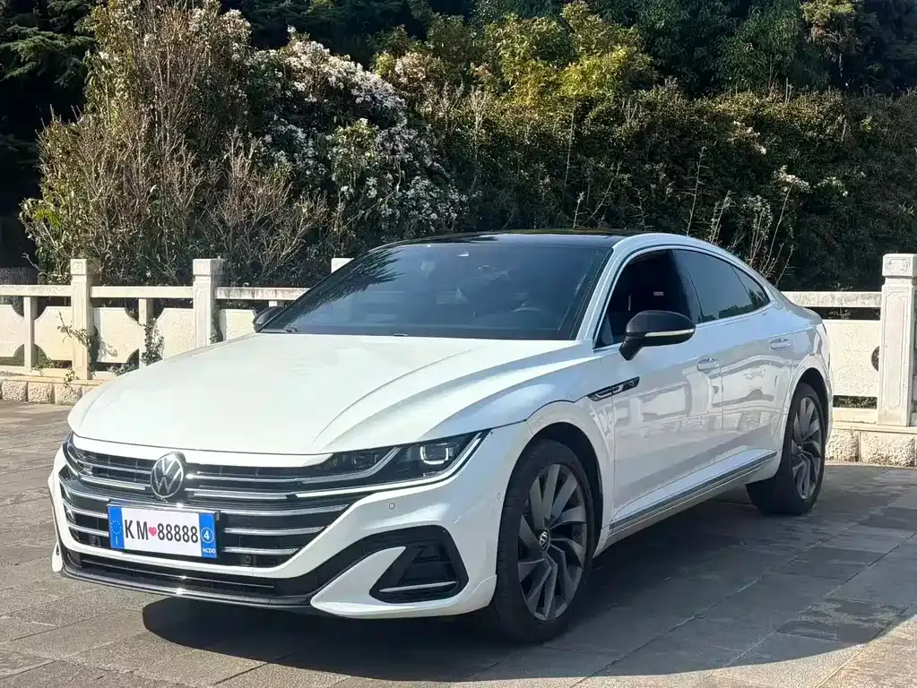 Volkswagen CC — фото 1