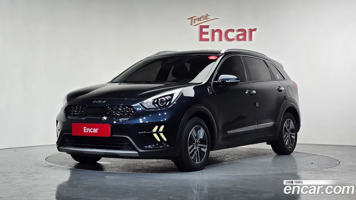 Kia Niro — фото 1