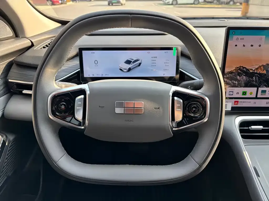 Geely Galaxy L6 — фото 2