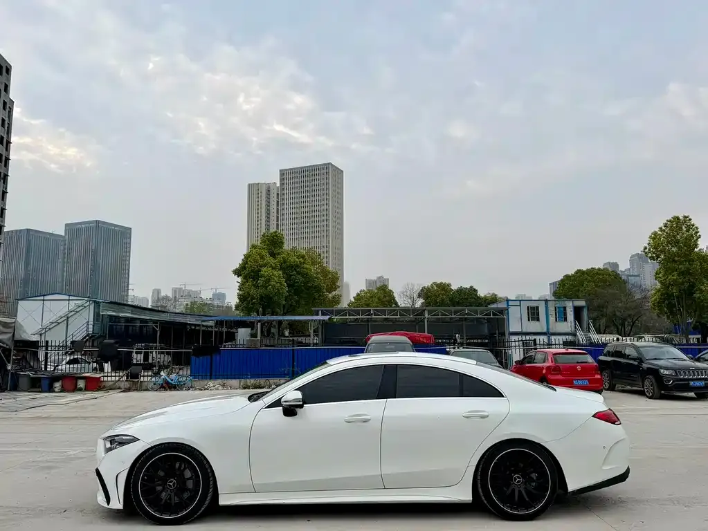 Mercedes-Benz CLS — фото 2