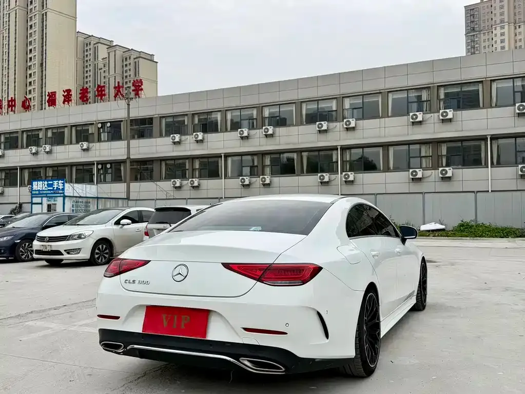 Mercedes-Benz CLS — фото 9