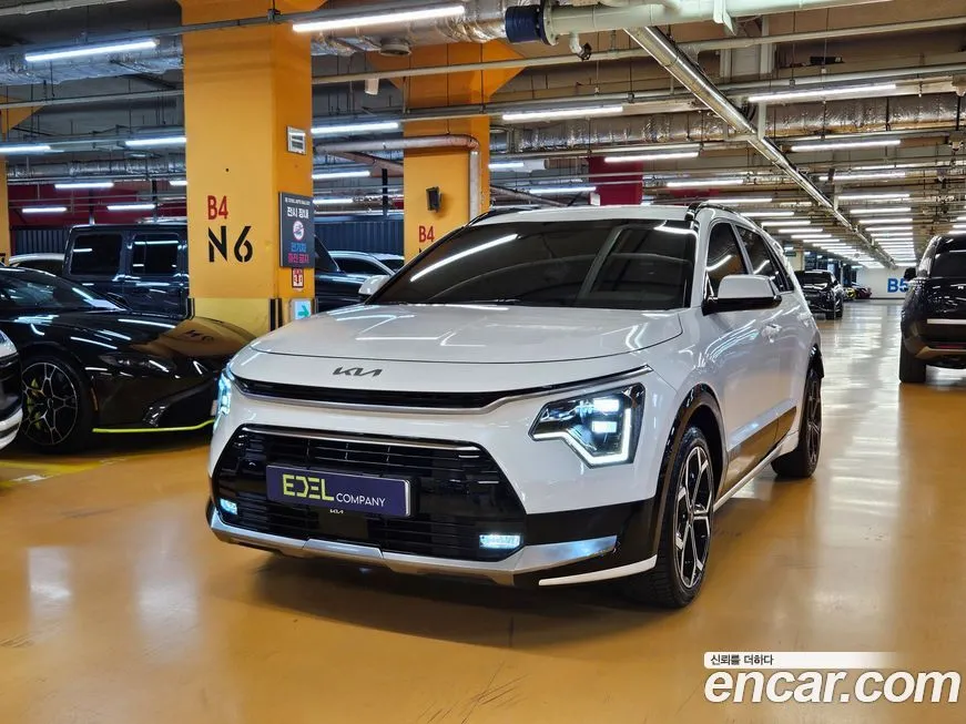Kia Niro — фото 1