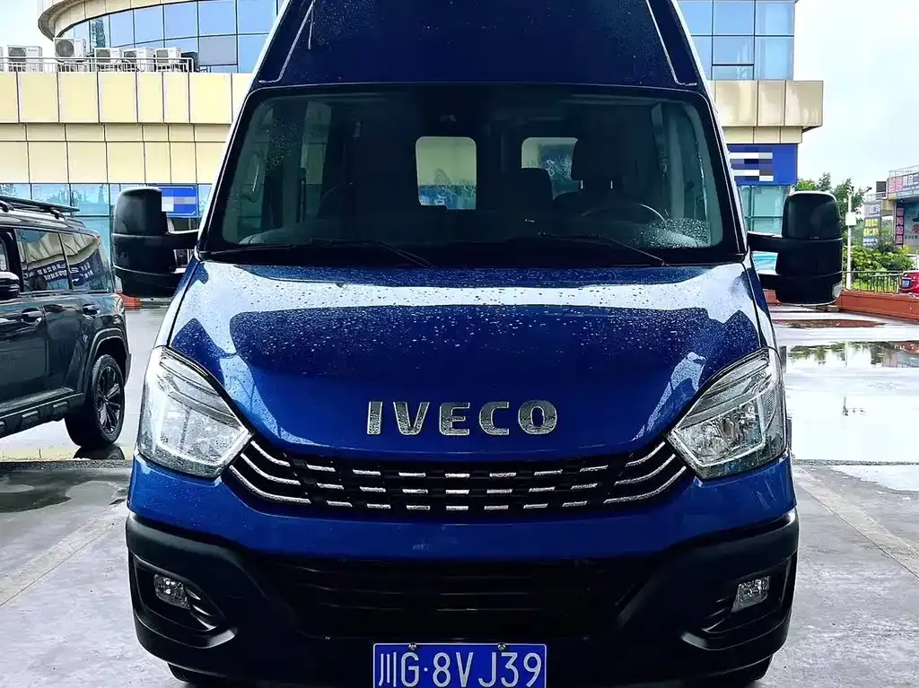 IVECO Ousheng — фото 1