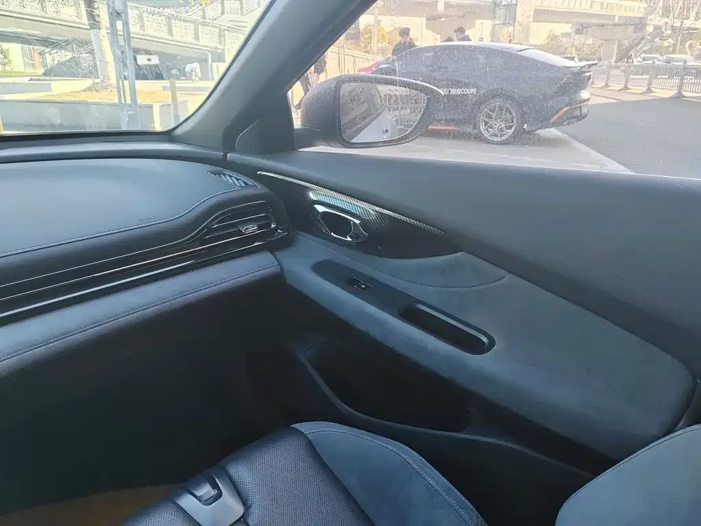 GAC Motor Shadow Leopard — фото 6