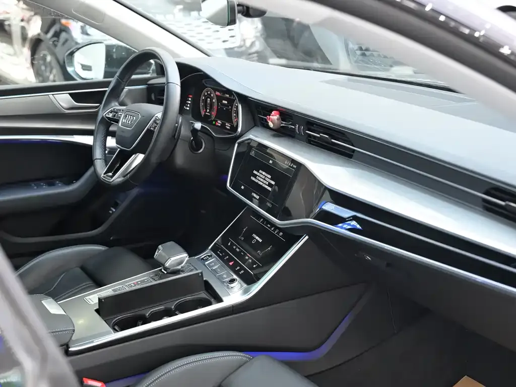 Audi A7 — фото 10