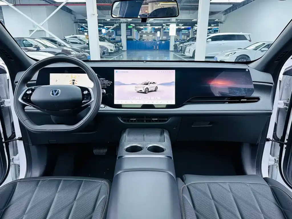 Changan CS75PLUS — фото 10