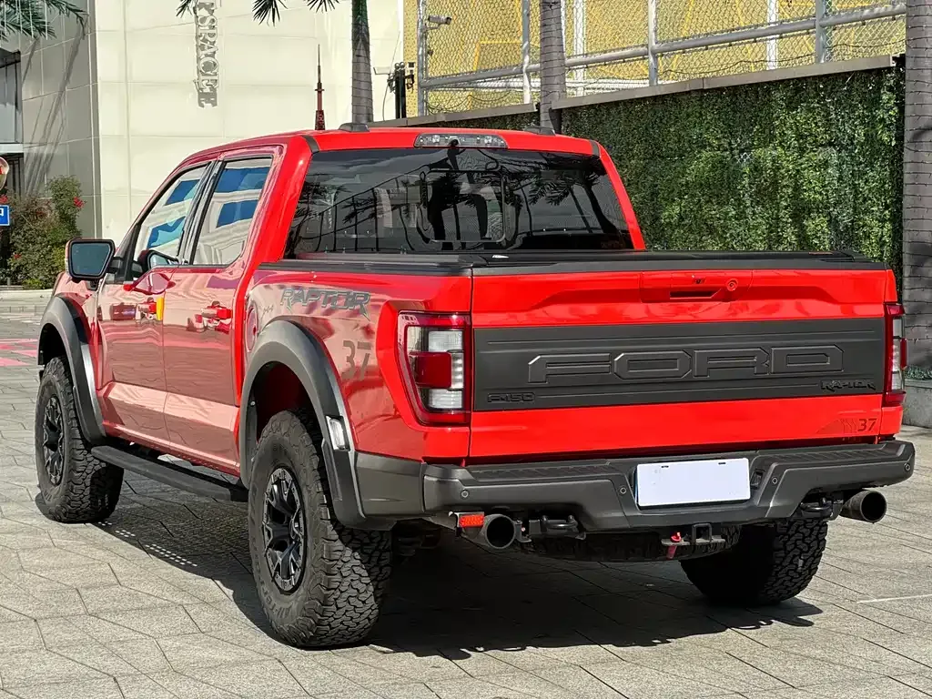 Ford F-150 Raptor — фото 8