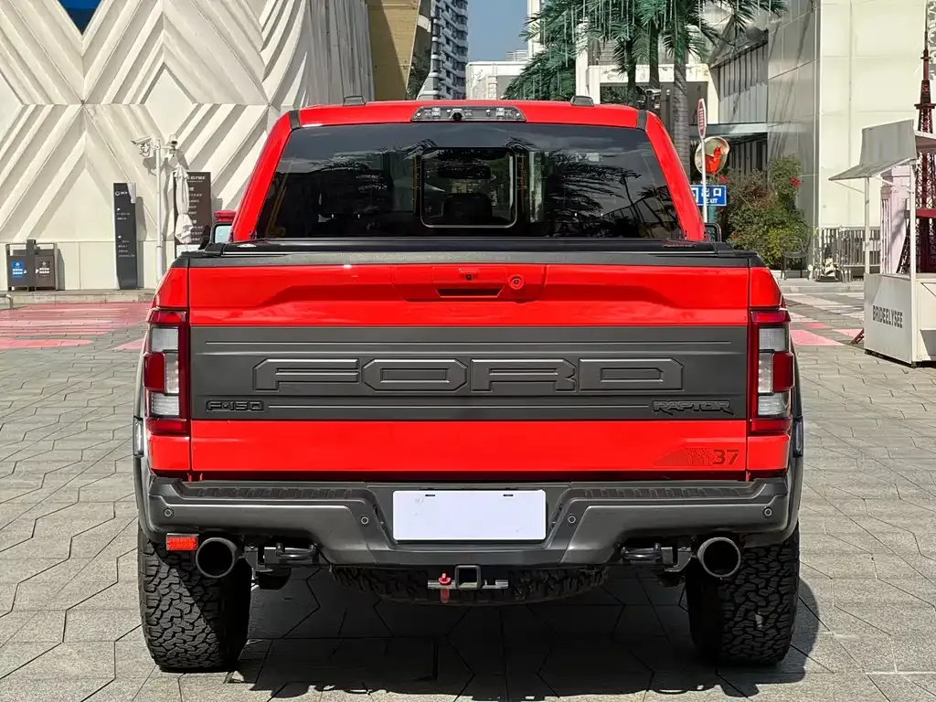 Ford F-150 Raptor — фото 6