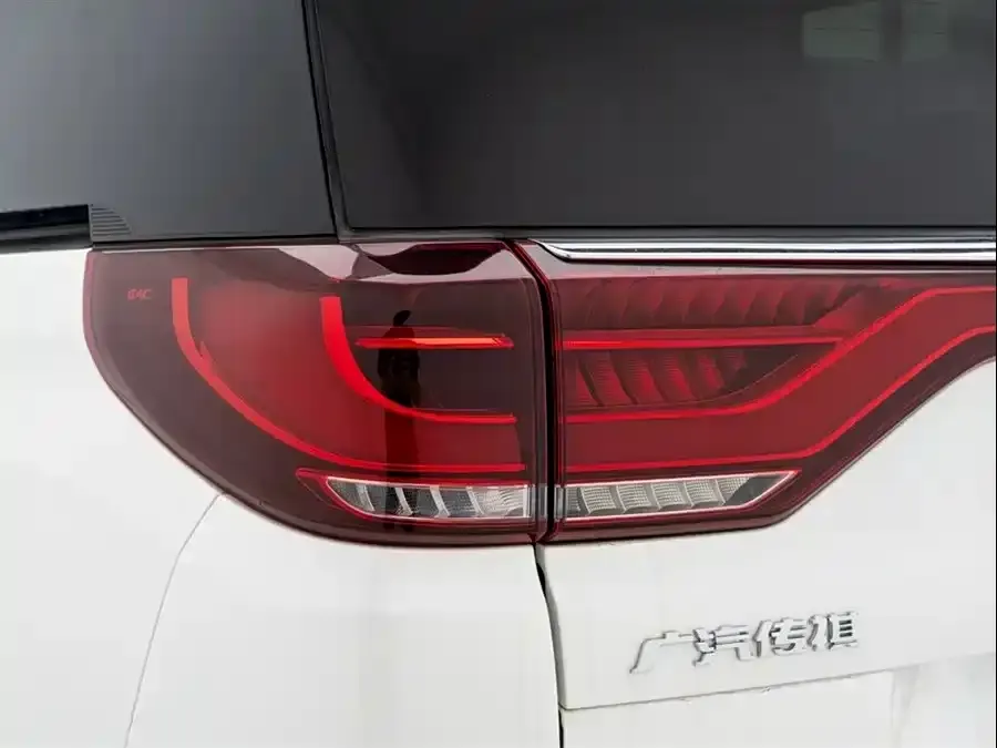 GAC Motor Trumpchi M8 — фото 9