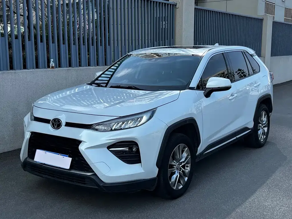 Toyota Wildlander — фото 1