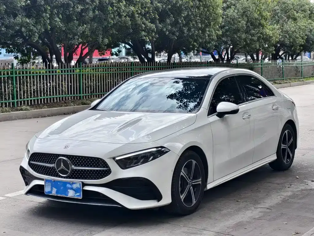 Mercedes-Benz A-Class — фото 1