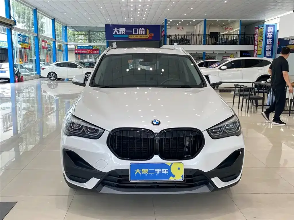 BMW X1 — фото 10