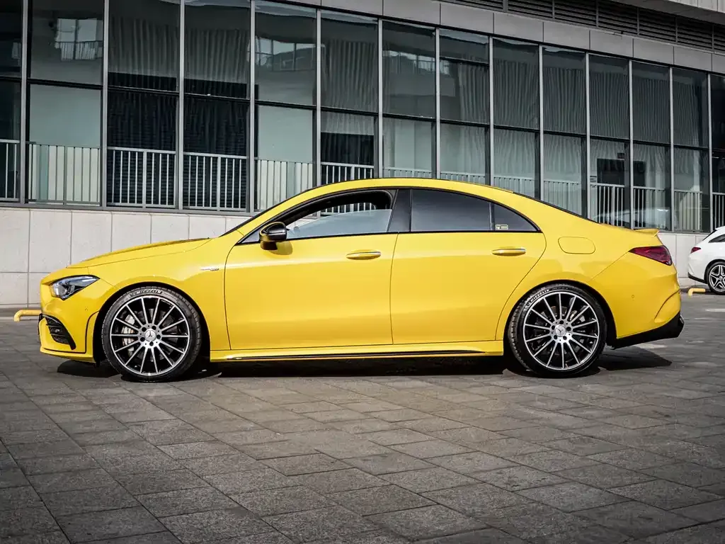 Mercedes-Benz CLA AMG — фото 10
